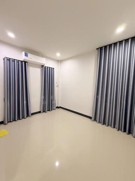 บ้านเดี่ยวแปลงยาว ฉะเชิงเทรา, Chachoengsao, Plaeng Yao, Chachoengsao, 2 Bedrooms, 150 sqm, Single Detached House For Sale, by The Best Property โม, 500505659 - DDproperty.com
