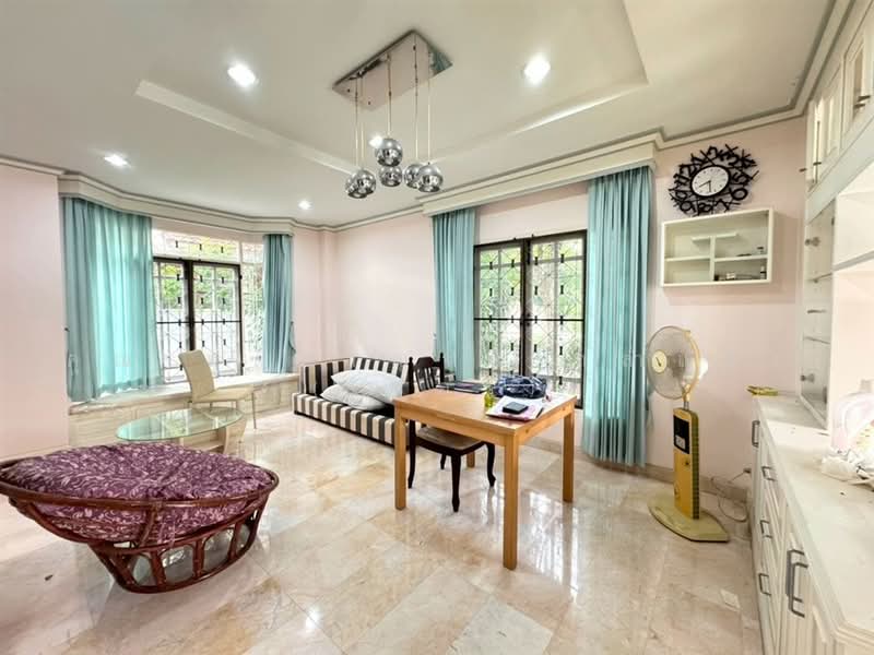 Vararom Prachauthit 98, Bangkok, Soi Pracha Uthit 98, Pracha Uthit Road, Thung Khru, Bangkok, 3 Bedrooms, 400 sqm, Single Detached House For Sale, by คุณ ชุติกาญจน์ กล่ำแสง (เชอรี่), 500505685 - DDproperty.com