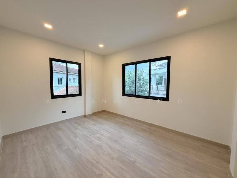 Manthana Wongwaen-Pinklao, Nonthaburi, Soi Wat Phra Ngoen, Plai Bang, Bang Kruai, Nonthaburi, 4 Bedrooms, 400 sqm, Single Detached House For Sale, by Angsanaporn D, 500505690 - DDproperty.com