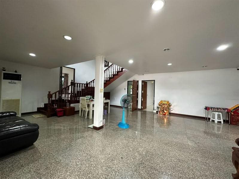 บ้านเดี่ยว 2 ชั้น 217 ตร.ว. ซอยเทศบาลนิมิตรใต้ ซอย1 ถนนเทศบาลสงเคราะห์, กรุงเทพ, ถนนเทศบาลสงเคราะห์, ลาดยาว, จตุจักร, กรุงเทพ, 800 ตร.ม., บ้านเดี่ยว ขาย, โดย คุณ ยุทธการ อินธิสอน (แบงค์), 500505718 - DDproperty.com