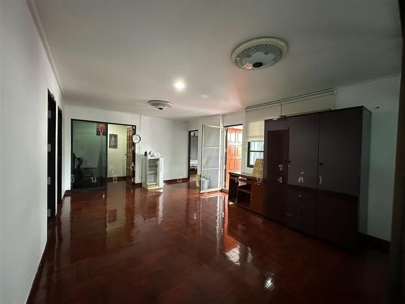 บ้านเดี่ยว 2 ชั้น 217 ตร.ว. ซอยเทศบาลนิมิตรใต้ ซอย1 ถนนเทศบาลสงเคราะห์, กรุงเทพ, ถนนเทศบาลสงเคราะห์, ลาดยาว, จตุจักร, กรุงเทพ, 800 ตร.ม., บ้านเดี่ยว ขาย, โดย คุณ ยุทธการ อินธิสอน (แบงค์), 500505718 - DDproperty.com