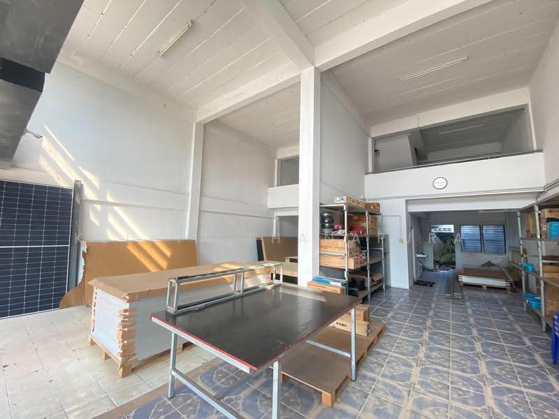 Double-Unit Comm. Bldg for Rent, Udon Thani Ring Road : ให้เช่าอาคารพาณิชย์ 2 คูหา, Udon Thani, ถนนรอบเมืองอุดรธานี, Sam Phrao, Muang Udon Thani, Udon Thani, , 350 sqm, Shophouse For Rent, by Kulaya Thanapura, 500505747 - DDproperty.com