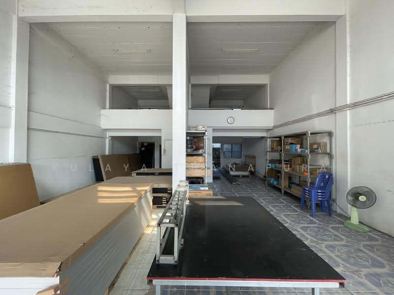 ให้เช่าอาคารพาณิชย์ 2 คูหา ติดถนนรอบเมืองอุดรธานี ทำเลค้าขาย : Double-Unit Comm. Bldg for Rent, Udon, อุดรธานี, ถนนรอบเมืองอุดรธานี, สามพร้าว, เมืองอุดรธานี, อุดรธานี, 350 ตร.ม., ตึกแถว-อาคารพาณิชย์ ให้เช่า, โดย Kulaya Thanapura, 500505747 - DDproperty.com