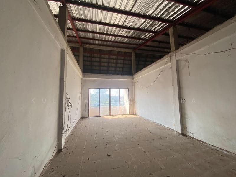 ให้เช่าอาคารพาณิชย์ 2 คูหา ติดถนนรอบเมืองอุดรธานี ทำเลค้าขาย : Double-Unit Comm. Bldg for Rent, Udon, อุดรธานี, ถนนรอบเมืองอุดรธานี, สามพร้าว, เมืองอุดรธานี, อุดรธานี, 350 ตร.ม., ตึกแถว-อาคารพาณิชย์ ให้เช่า, โดย Kulaya Thanapura, 500505747 - DDproperty.com