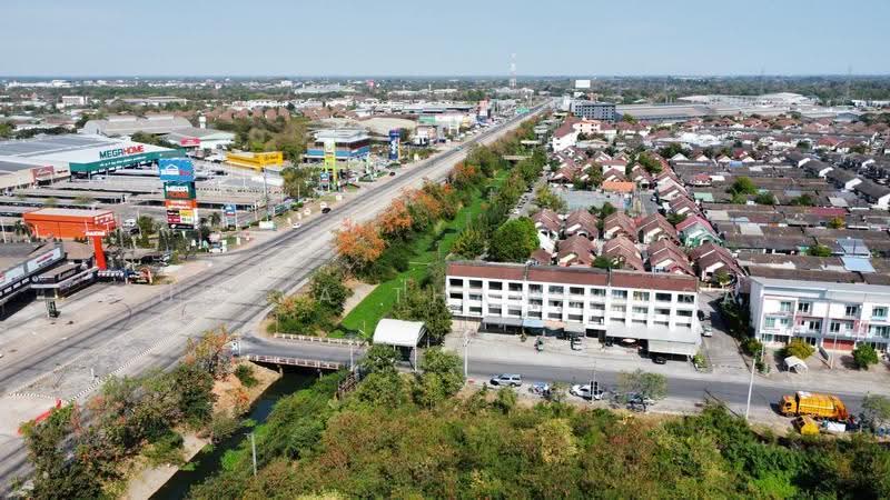 Double-Unit Comm. Bldg for Rent, Udon Thani Ring Road : ให้เช่าอาคารพาณิชย์ 2 คูหา, Udon Thani, ถนนรอบเมืองอุดรธานี, Sam Phrao, Muang Udon Thani, Udon Thani, , 350 sqm, Shophouse For Rent, by Kulaya Thanapura, 500505747 - DDproperty.com