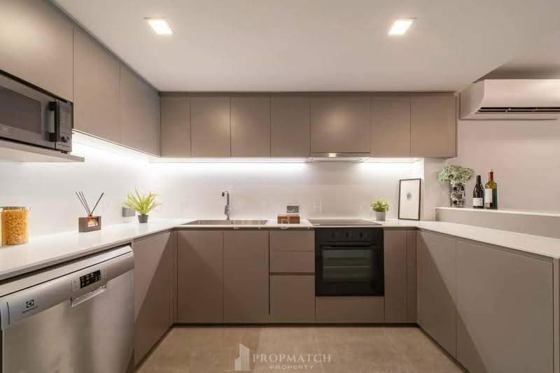 Piya Apartment Sukhumvit 15, Bangkok, 99 Sukhumvit 15, Khlongtoei Nua, Watthana, Bangkok, 4 Bedrooms, 198 sqm, Condo For Rent, by PROPMATCH CO., LTD., 500505790 - DDproperty.com