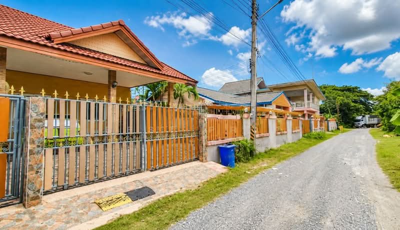 บ้านเดี่ยวพร้อมที่ดินปากนคร นครศรีธรรมราช, Nakhon Si Thammarat, Pak Nakhon, Muang Nakhon Sri Thammarat, Nakhon Si Thammarat, 6 Bedrooms, 150 sqm, Single Detached House For Sale, by The Best Property เบล, 500505795 - DDproperty.com