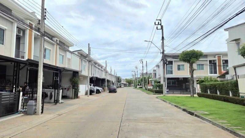 Pleno Srinakarin, Samut Prakan, Srinakarin Road, Soi Sridan 22, Bang Kaeo, Bang Plee, Samut Prakan, 3 Bedrooms, 115 sqm, Townhouse For Sale, by คุณ ชลิตพล ( พล ), 500505805 - DDproperty.com