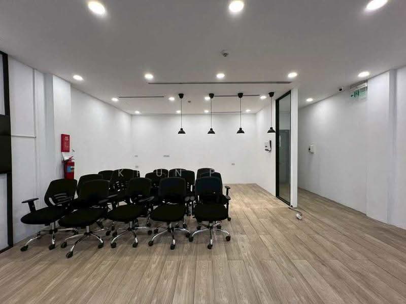 For Rent: Warehouse + Office with Cargo Lift, Sukhumvit 103 (SPSSR371), Bangkok, สุขุมวิท 103, Bang Na Nuea, Bang Na, Bangkok, , 350 sqm, Shophouse For Rent, by Khun Poon, 500505808 - DDproperty.com