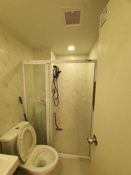Atmoz Ratchada-Huaikwang, Bangkok, Saha Kan Pramun Alley, Wang Thonglang, Bangkok, 2 Bedrooms, 32 sqm, Condo For Rent, by Bridge Estate Thailand, 500505840 - DDproperty.com