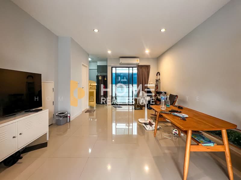 Baan Klang Muang Rama 9-Ramkhmahaeng, Bangkok, Soi Ramkhamhaeng 39, Phlapphla, Wang Thonglang, Bangkok, 3 Bedrooms, 146 sqm, Townhouse For Sale, by HOME Real Estate Service, 500505844 - DDproperty.com