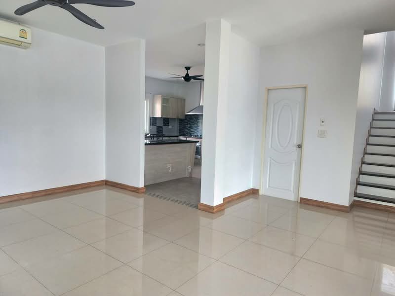 House for sale, Nakhon Ratchasima, Hua Thale, Muang Nakhon Ratchasima, Nakhon Ratchasima, 4 Bedrooms, 210 sqm, Single Detached House For Sale, by วิรณี, 500505847 - DDproperty.com