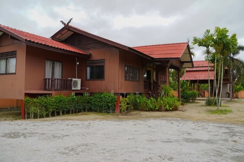 Lanna-style Thai house for rent in Hang Dong, Chiang Mai, Khun Dong, Hang Dong, Chiang Mai, 6 Bedrooms, 180 sqm, Single Detached House For Rent, by คุณ ธีรชาติ, 500505848 - DDproperty.com