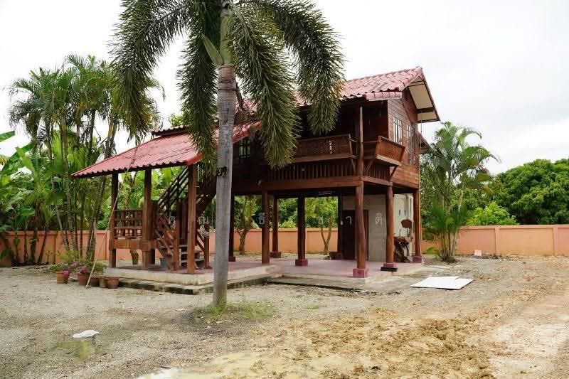 Lanna-style Thai house for rent in Hang Dong, Chiang Mai, Khun Dong, Hang Dong, Chiang Mai, 6 Bedrooms, 180 sqm, Single Detached House For Rent, by คุณ ธีรชาติ, 500505848 - DDproperty.com