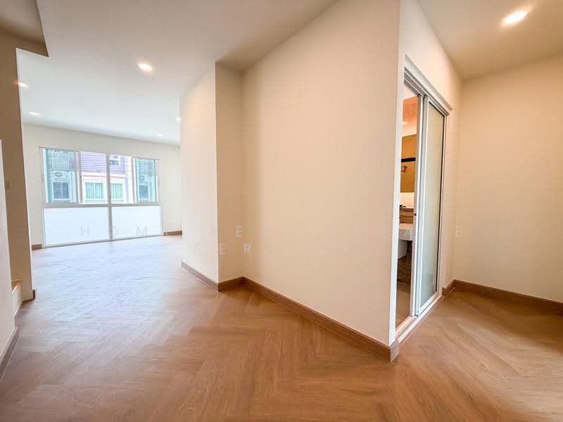 Baronia Town Thanamnon, Nonthaburi, Soi Bang Sri Muang 3, Bang Sri Muang, Muang Nonthaburi, Nonthaburi, 3 Bedrooms, 230 sqm, Townhouse For Sale, by HOME Real Estate Service, 500505861 - DDproperty.com