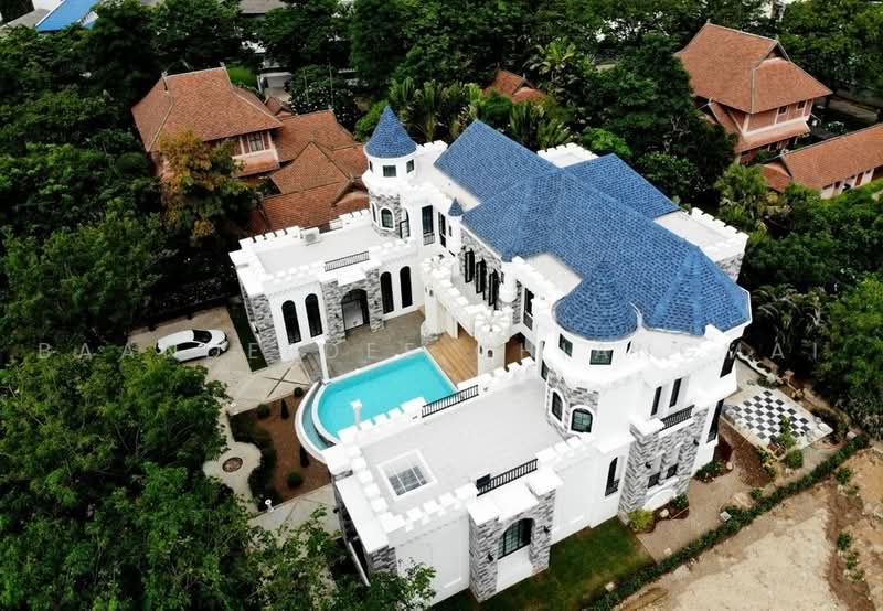 Luxury Pool Villa for Rent near 89 Plaza, Chiang Mai Rental Price: 120,000 THB / month No.15P014, Chiang Mai, Nong Hoi, Muang Chiang Mai, Chiang Mai, 6 Bedrooms, 650 sqm, Single Detached House For Rent, by Baandeedee Chiangmai, 500505904 - DDproperty.com