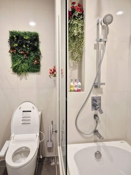 Oka Haus Sukhumvit 36, Bangkok, 3399 Rama 4 Road, Khong Tan, Khlong Toei, Bangkok, 1 Bedroom, 35 sqm, Condo For Rent, by Kritaphak Khongmueang, 500505906 - DDproperty.com