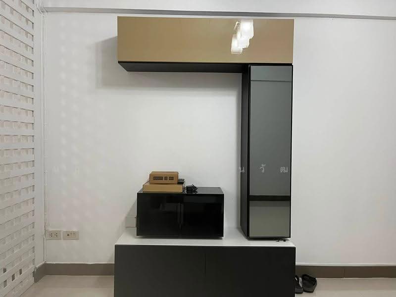 City Living Ratchada, Bangkok, Pracharat Bam phen, Huai Khwang, Bangkok, 1 Bedroom, 28 sqm, Condo For Sale, by Narupon Jongmanwattana, 500505953 - DDproperty.com