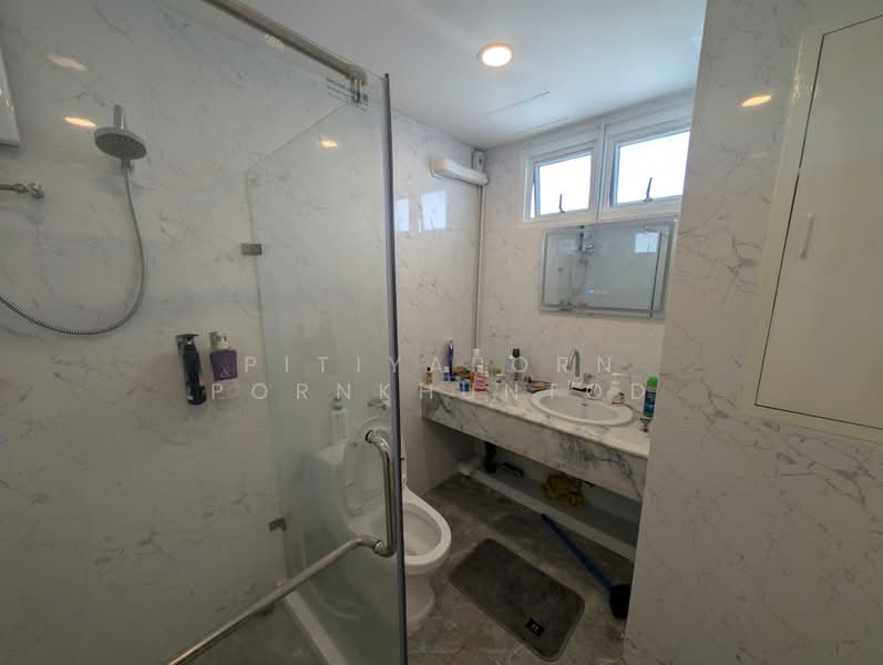 Jomtien Complex Condotel, Chon Buri (Pattaya), 414 Thappraya Road, Nong Pru, Bang Lamung (Pattaya), Chon Buri (Pattaya), 2 Bedrooms, 193 sqm, Condo For Sale, by Pitiyaporn Pornkhuntod, 500505997 - DDproperty.com