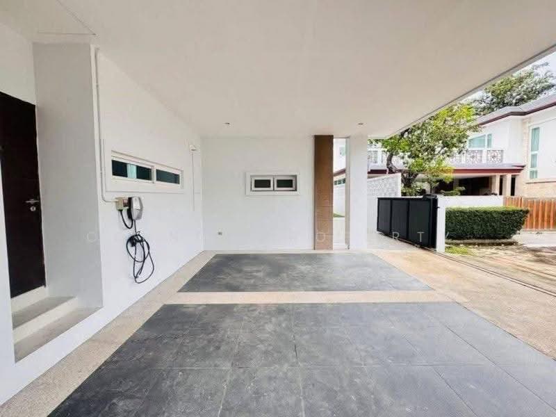 Seabreeze Villa Pattaya : ซีบรีส วิลล่า พัทยา, ชลบุรี, Sukhumvit Road, บางละมุง, ชลบุรี, 330 ตร.ม., บ้านเดี่ยว ขาย, โดย Connex Property, 500506064 - DDproperty.com