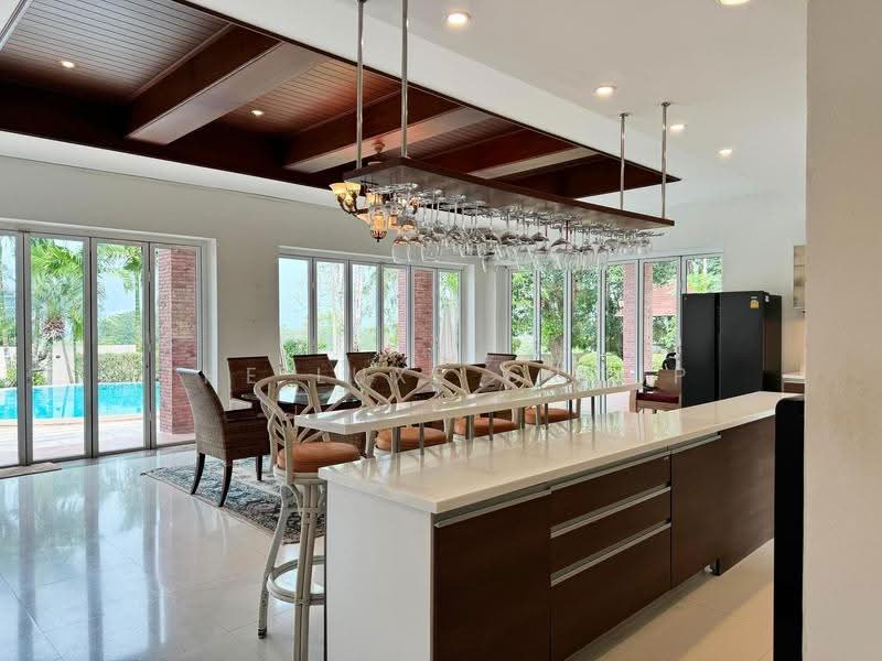 Detached home pool villa in Chonburi, ชลบุรี, หนองไผ่แก้ว, บ้านบึง, ชลบุรี, 550 ตร.ม., วิลล่า ให้เช่า, โดย The Luxe Group, 500506074 - DDproperty.com