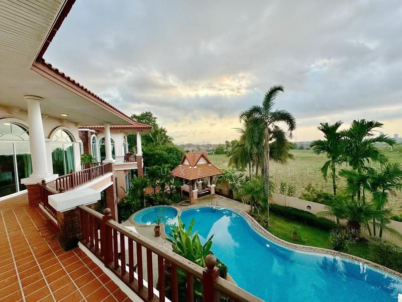 Detached home pool villa in Chonburi, Chon Buri (Pattaya), Nong Phai Kaeo, Ban Bung, Chon Buri (Pattaya), 4 Bedrooms, 550 sqm, Villa For Rent, by The Luxe Group, 500506074 - DDproperty.com