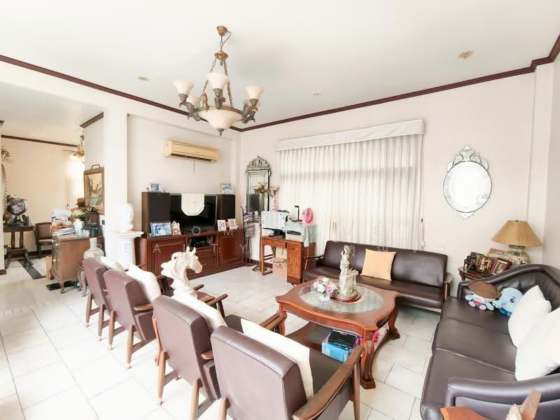 หมู่บ้านวรบูลย์, Bangkok, อ่อนนุช, Bang Chak, Phra Khanong, Bangkok, 3 Bedrooms, 300 sqm, Single Detached House For Sale, by HOMEPLUS REALTY - คุณจ๋า, 500506098 - DDproperty.com