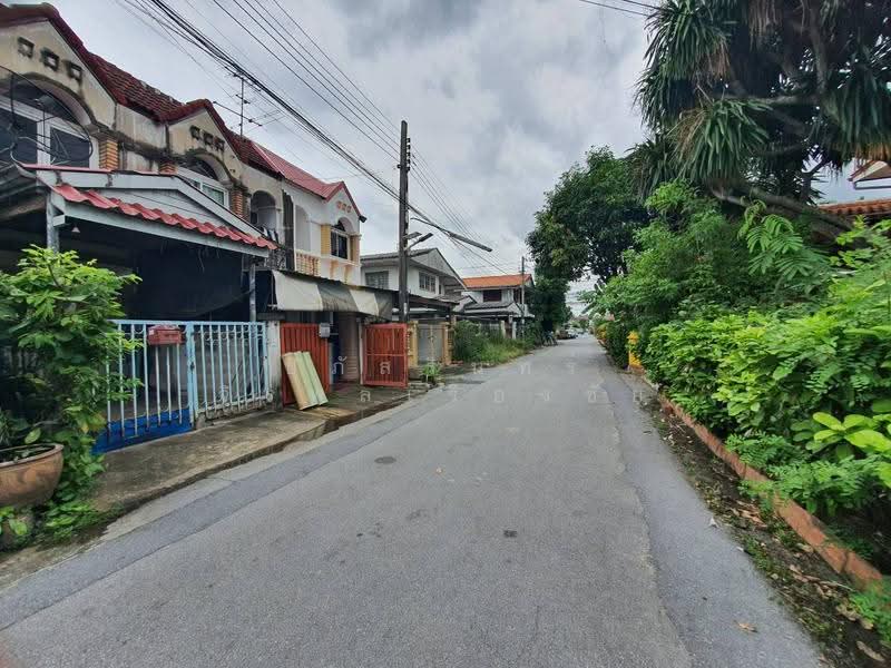ทาวน์เฮาส์ หมู่บ้าน เลิศอุบล 5 สวนสยาม ใกล้แฟชั่นไอส์แลนด์, Bangkok, Khan Na Yao, Bangkok, 2 Bedrooms, 84 sqm, Townhouse For Sale, by Papatsarin Jirapolruangchai, 500506126 - DDproperty.com