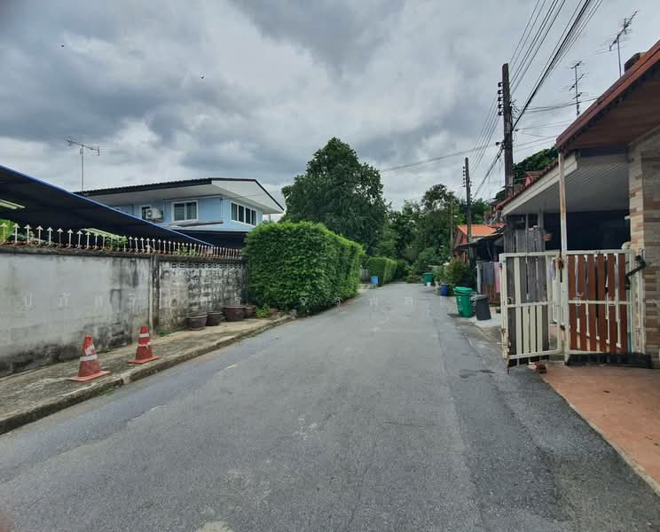 ทาวน์เฮาส์ หมู่บ้าน เลิศอุบล 5 สวนสยาม ใกล้แฟชั่นไอส์แลนด์, Bangkok, Khan Na Yao, Bangkok, 2 Bedrooms, 84 sqm, Townhouse For Sale, by Papatsarin Jirapolruangchai, 500506126 - DDproperty.com