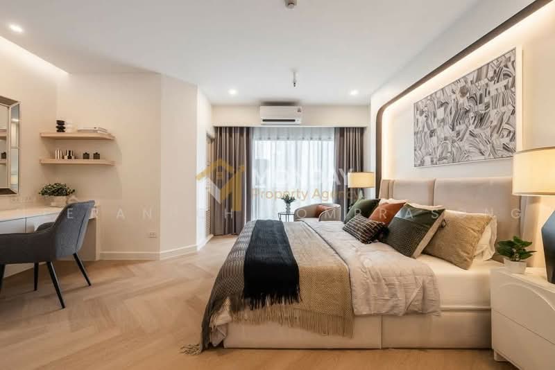 Fifty Fifth Tower, Bangkok, 84 Soi Sukhumvit 55, Sukhumvit Road, Khlong Tan Nua, Watthana, Bangkok, 4 Bedrooms, 165 sqm, Condo For Sale, by Neeranuch Somprasong, 500506127 - DDproperty.com