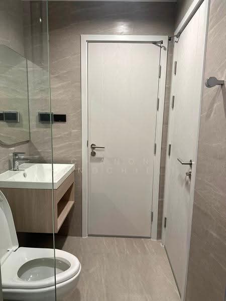 Reference Sathorn-Wongwianyai, Bangkok, Krung Thonburi 2 Alley, Bang Lam Phu Lang, Khlong San, Bangkok, 1 Bedroom, 31 sqm, Condo For Rent, by Chanon Phangchienghien, 500506163 - DDproperty.com