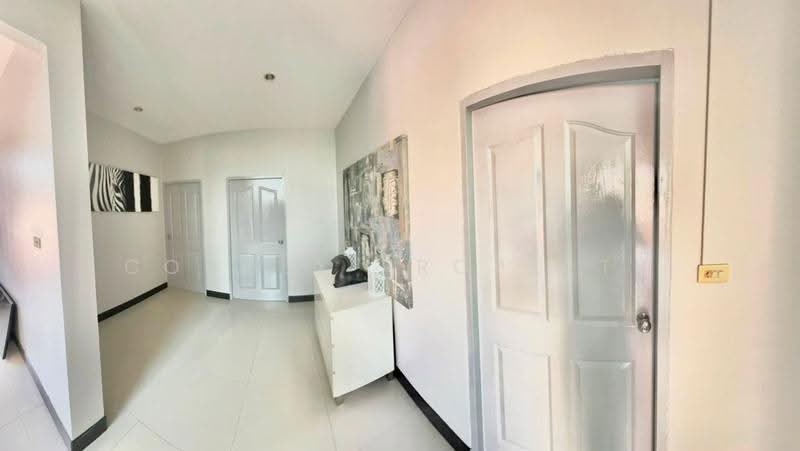 Paradise Villa 1 & 2, Chon Buri (Pattaya), Nong Pru, Bang Lamung (Pattaya), Chon Buri (Pattaya), 6 Bedrooms, 400 sqm, Villa For Sale, by Connex Property, 500506180 - DDproperty.com