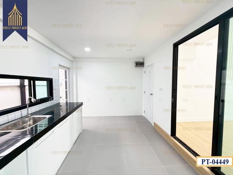 สรานนท์ ปากเกร็ด, นนทบุรี, ปากเกร็ด, นนทบุรี, 220 ตร.ม., ทาวน์เฮ้าส์ ขาย, โดย ปภัชญา ธนัตถ์ภรณ์, 500506198 - DDproperty.com