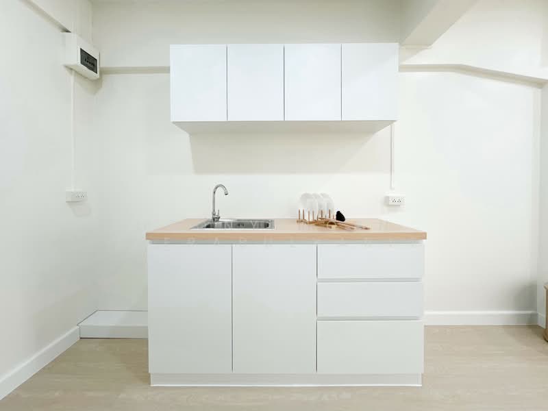 Panchasarp Suite Ratchada-Ladphrao condominium, Bangkok, Ladprao, Lat Phrao, Bangkok, 1 Bedroom, 33 sqm, Condo For Sale, by Poonyaporn Veerabulyarit, 500506220 - DDproperty.com