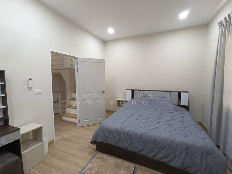 Golden Town Bangna km.5, Samut Prakan, Buanakarin, Bang Kaeo, Bang Plee, Samut Prakan, 4 Bedrooms, 150 sqm, Townhouse For Rent, by Saowaluk Anupong, 500506252 - DDproperty.com