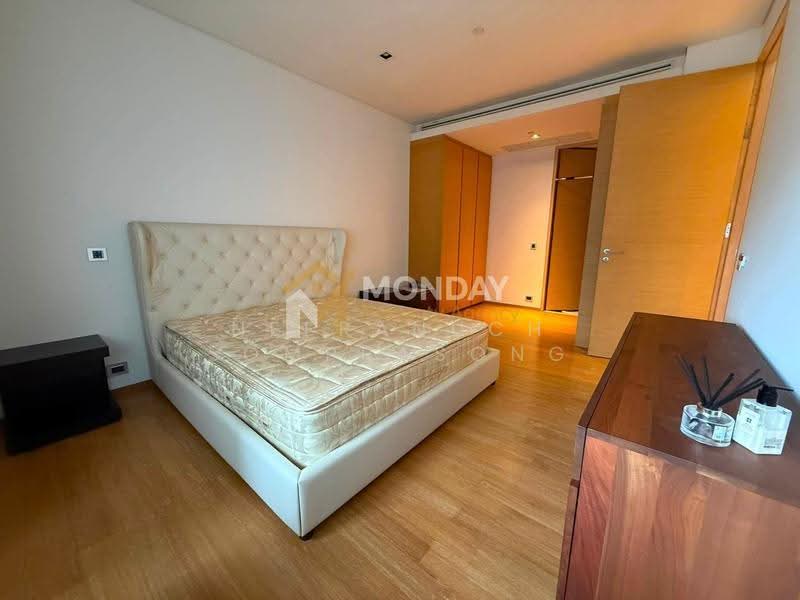 Saladaeng Residences, Bangkok, 29/1 North Sathorn Road, Silom, Bang Rak, Bangkok, 1 Bedroom, 68 sqm, Condo For Sale, by Neeranuch Somprasong, 500506276 - DDproperty.com