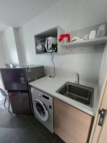 Metro Sky Wutthakat, Bangkok, Thanon Wutthakat, Talat Plu, Thon Buri, Bangkok, 1 Bedroom, 23 sqm, Condo For Rent, by Agentbkk, 500506347 - DDproperty.com