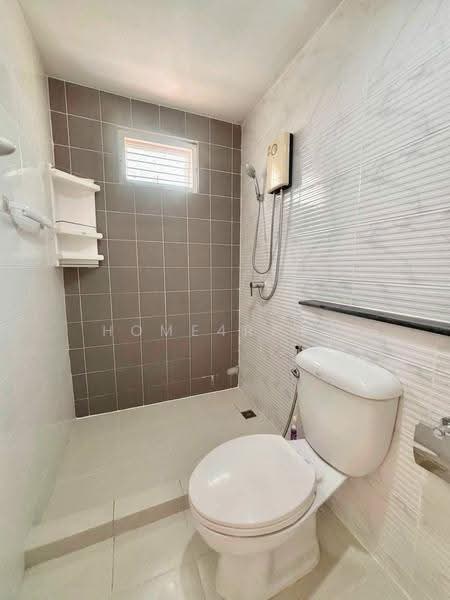 The Village 2 Bangna km.8, Samut Prakan, Soi Mahachai, Bang Na-Trat Road, Bangphli Yai, Bang Plee, Samut Prakan, 3 Bedrooms, 135 sqm, Townhouse For Rent, by Home4rent, 500506373 - DDproperty.com