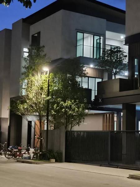 The Honor Yothinpattana, Bangkok, 3 Thanon Pho Kaeo, Khlong Chan, Bang Kapi, Bangkok, 5 Bedrooms, 455 sqm, Single Detached House For Sale, by Forty-Six Real Estate Group, 500506375 - DDproperty.com
