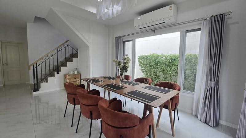 Laddarom Chatuchot 15, Bangkok, Soi Chatuchot 15, O-Ngoen, Sai Mai, Bangkok, 4 Bedrooms, 220 sqm, Single Detached House For Sale, by Jatuporn Amonsin, 500506390 - DDproperty.com