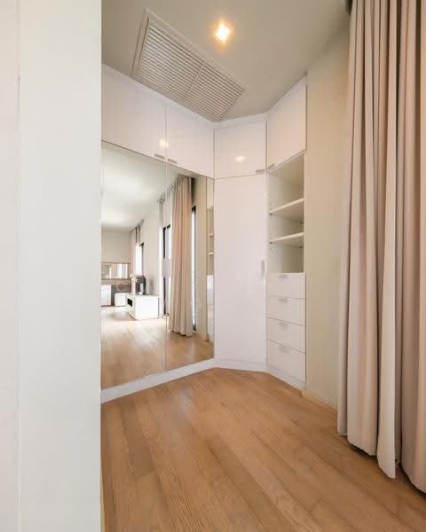 Noble Refine, Bangkok, Soi Sukhumvit 26, Sukhumvit Road, Khong Tan, Khlong Toei, Bangkok, 1 Bedroom, 53 sqm, Condo For Rent, by Caitlyne Wong, 500506391 - DDproperty.com