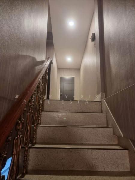เช่าบ้าน ย่านสุทธิสาร ห่างจาก mrt สุทธิสาร450เมตร บ้าน4ชั้น, Bangkok, Din Daeng, Bangkok, 4 Bedrooms, 320 sqm, Single Detached House For Rent, by Forty-Six Real Estate Group, 500506392 - DDproperty.com