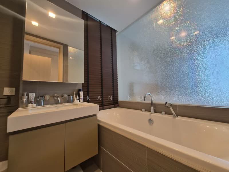 Siri At Sukhumvit, Bangkok, 902 Sukhumvit Road, Phra Kanong, Khlong Toei, Bangkok, 2 Bedrooms, 74 sqm, Condo For Rent, by Jittakan Nooket, 500506393 - DDproperty.com