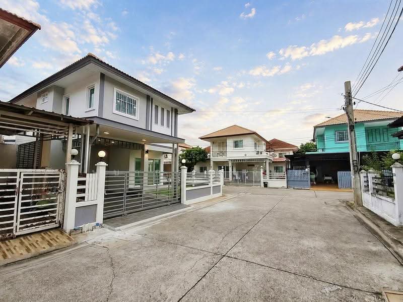 บ้านหลังมุม รีโนเวทใหม่ หมู่บ้านบางกอก การ์เด้นท์ ซอยวัดส้มเกลี้ยง ปิ่นเกล้า บรมราชชนนี, นนทบุรี, สำเร็จพัฒนา, ศาลากลาง, บางกรวย, นนทบุรี, 130 ตร.ม., บ้านเดี่ยว ขาย, โดย บุษบากร (เจี๊ยบ), 500506414 - DDproperty.com