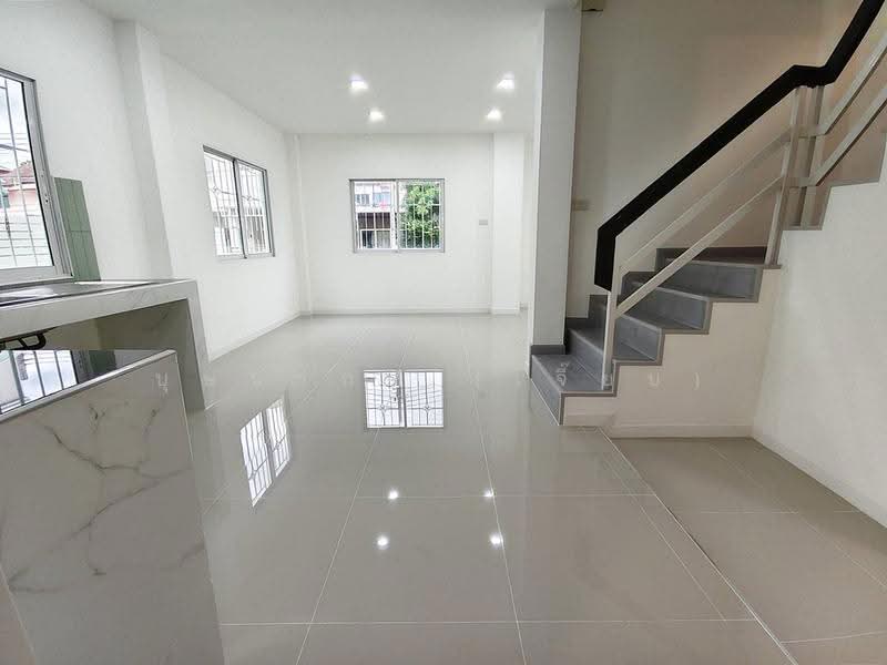 บ้านหลังมุม รีโนเวทใหม่ หมู่บ้านบางกอก การ์เด้นท์ ซอยวัดส้มเกลี้ยง ปิ่นเกล้า บรมราชชนนี, Nonthaburi, สำเร็จพัฒนา, Sala Klang, Bang Kruai, Nonthaburi, 3 Bedrooms, 130 sqm, Single Detached House For Sale, by บุษบากร (เจี๊ยบ), 500506414 - DDproperty.com
