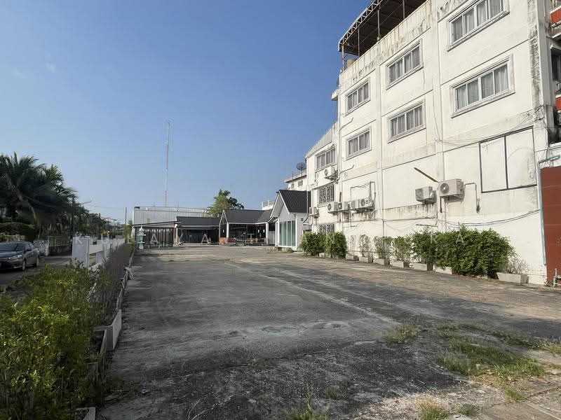 พื้นที่ธุรกิจและที่ดิน ถ.วัฒนานุวงศ์ ต.หมากแข้ง อ.เมืองอุดรธานี : Commercial Space & Land, Udonthani, อุดรธานี, ถนนวัฒนานุวงศ์, หมากแข้ง, เมืองอุดรธานี, อุดรธานี, 1,000 ตร.ม., พื้นที่ขายของ ให้เช่า, โดย Kulaya Thanapura, 500506432 - DDproperty.com