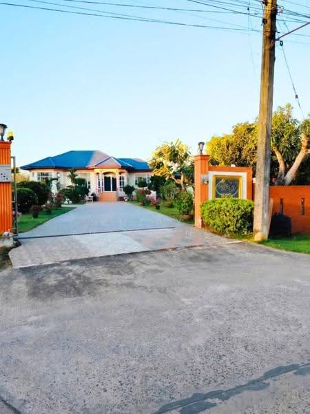 บ้านเดี่ยวชั้นเดียวสไตล์คฤหาสน์ ต.โนนสูง อ.เมืองอุดรธานี : Mansion-Style House, Non Sung, Udon Thani, อุดรธานี, ถนนมิตรภาพอุดรธานี-ขอนแก่น, โนนสูง, เมืองอุดรธานี, อุดรธานี, 150 ตร.ม., บ้านเดี่ยว ขาย, โดย Kulaya Thanapura, 500506439 - DDproperty.com