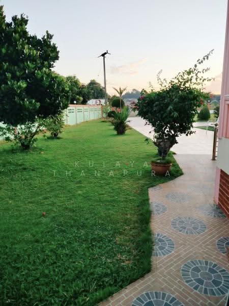 Mansion-Style House for Sale in Non Sung Udon Thani, Furnished : บ้านเดี่ยวชั้นเดียวสไตล์คฤหาสน์, Udon Thani, ถนนมิตรภาพอุดรธานี-ขอนแก่น, Non Sung, Muang Udon Thani, Udon Thani, 3 Bedrooms, 150 sqm, Single Detached House For Sale, by Kulaya Thanapura, 500506439 - DDproperty.com
