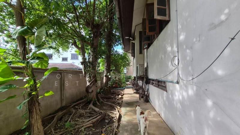 ขายที่ดิน ขนาด 197 ตร.วา ใกล้รถไฟฟ้า ย่านรามอินทรา, Bangkok, Anusaowari, Bang Khen, Bangkok, , 788 sqm, Land For Sale, by Forty-Six Real Estate Group, 500506448 - DDproperty.com