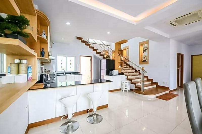 High End Pool Villa for Sale Thepprasit 5Bed Private Pool, Chon Buri (Pattaya), Bang Lamung, Bang Lamung (Pattaya), Chon Buri (Pattaya), 5 Bedrooms, 300 sqm, Villa For Sale, by PLC real estate, 500506453 - DDproperty.com